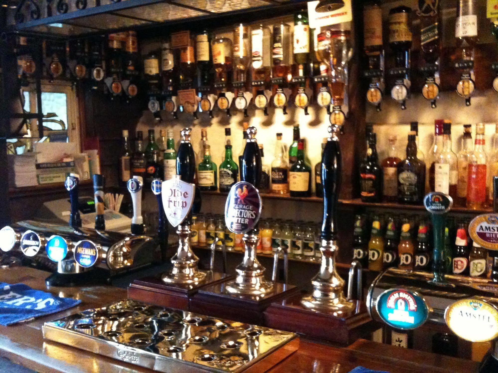 The Crown Hotel Mundford Luaran gambar